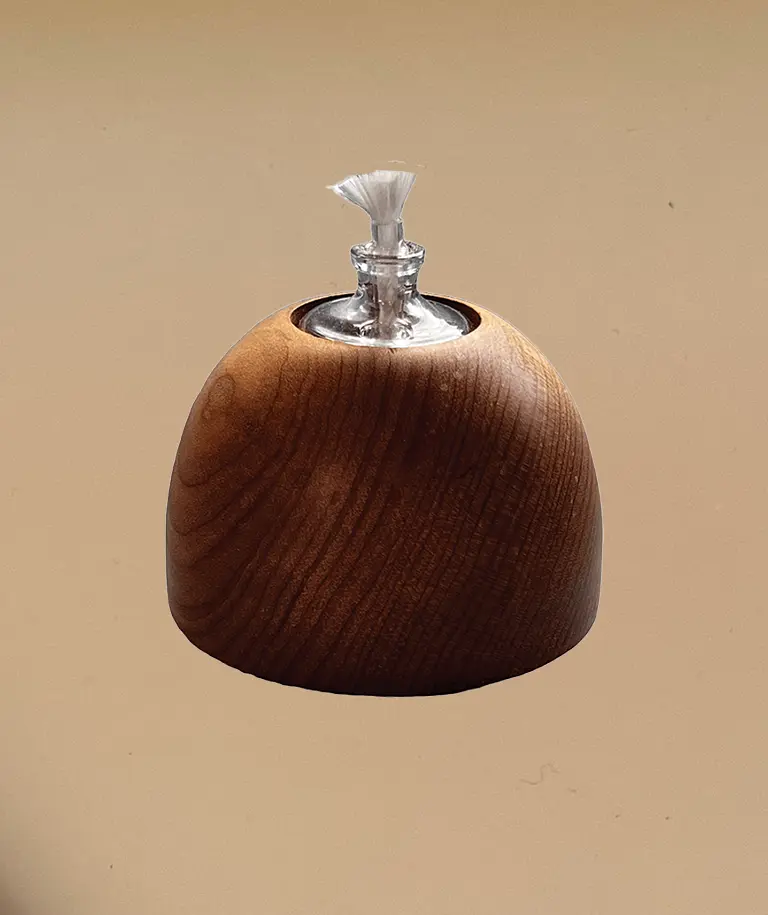 Aromatherapy / Mosquito oil burner in Kauri