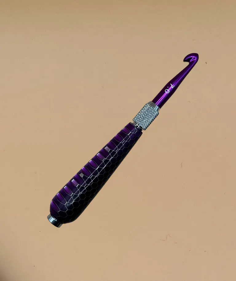 Crochet Hook set in Purple Honeycomb (13cm)