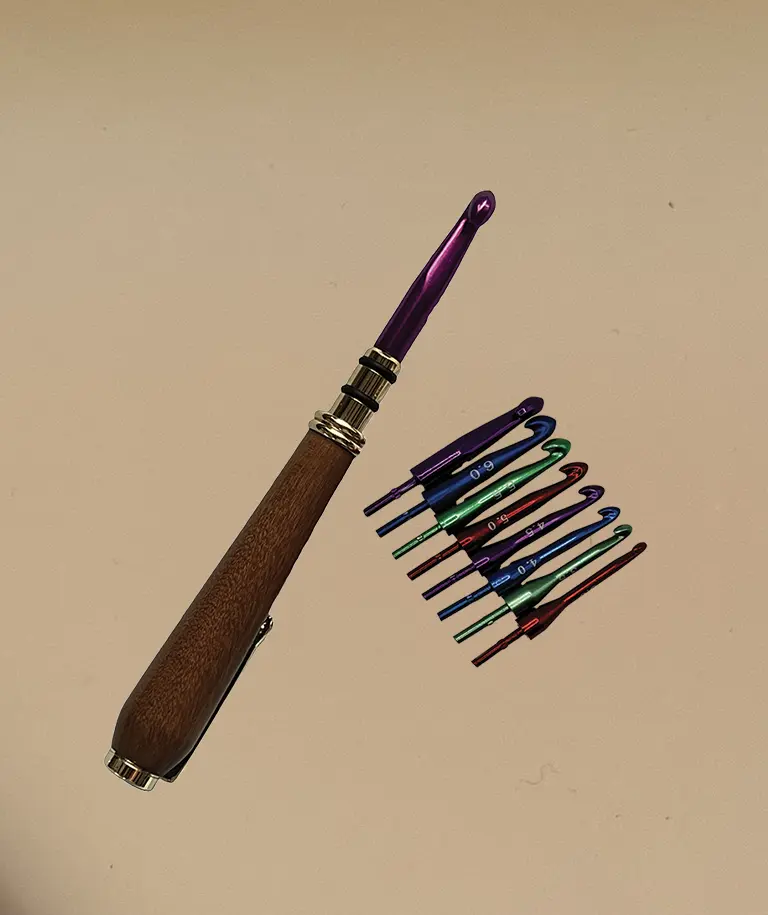 [CROC13-BTOT] Crochet Hook set in Black Totara (13cm)