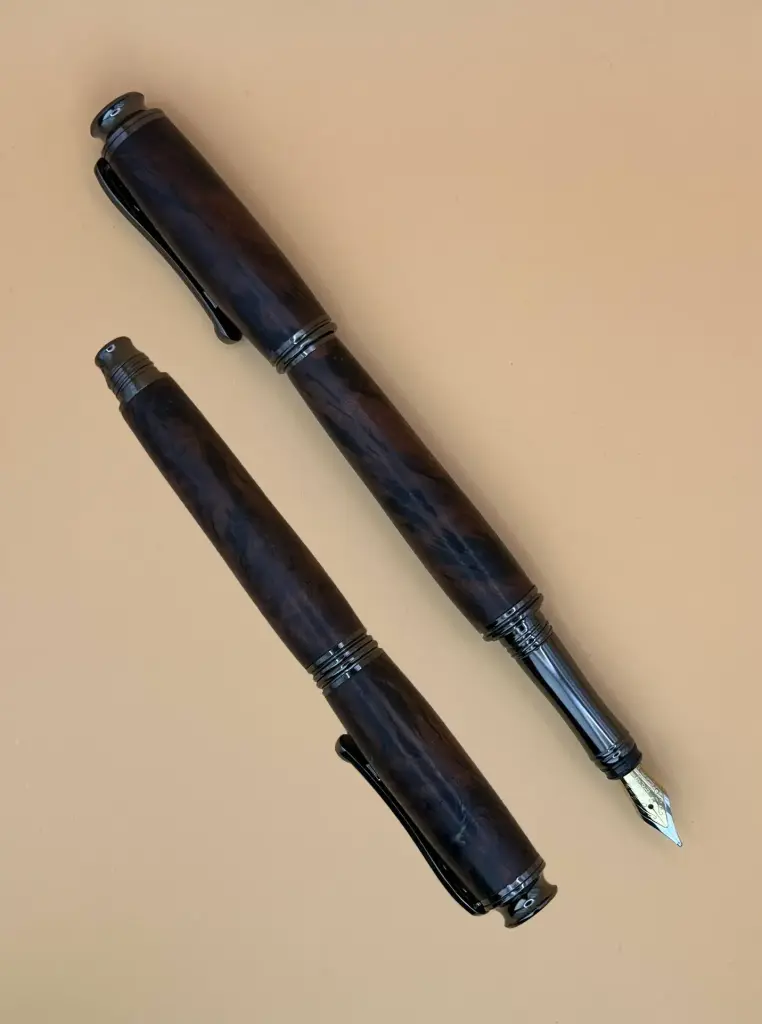 Fountain Pen in Wood Burl