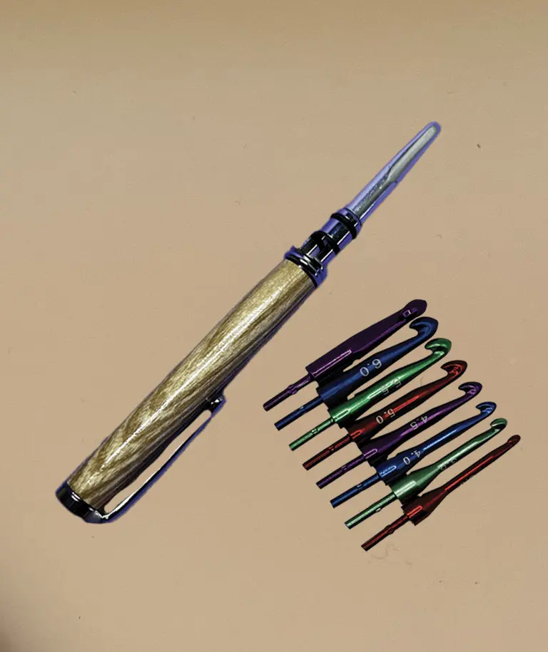 Crochet Hook set in Oak (13cm)