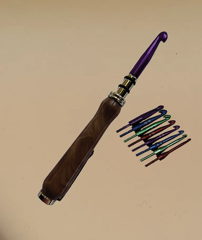 Crochet Hook set in Red River Gum & Resin (13cm)