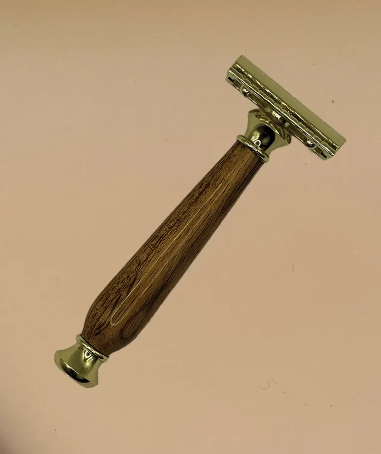 Safety Razor in Kanuka (Gold)