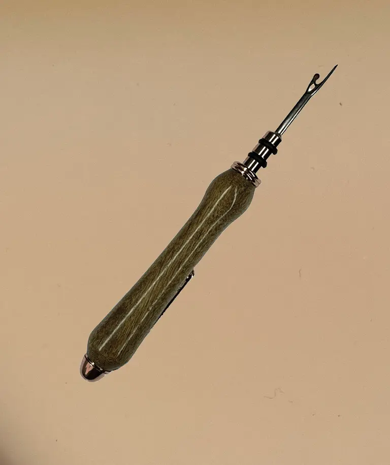 Seam Ripper in Rewarewa