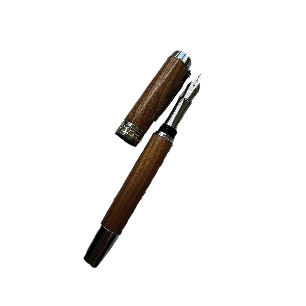 Oversize Fountain Pen in Puriri