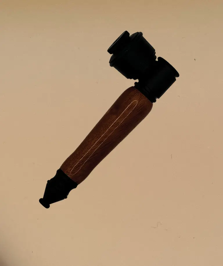 Mini Pipe in Red River Gum (Black)
