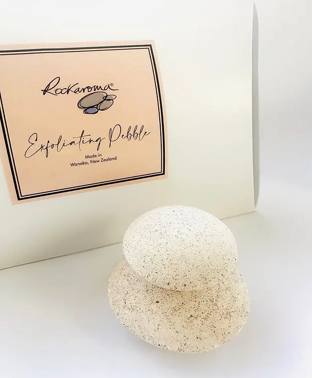 Exfoliating Clay Pebble Set
