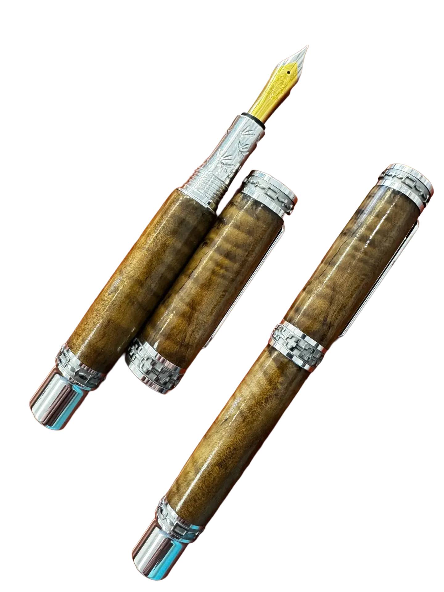 Limited Edition Fountain Pen in Black Totara