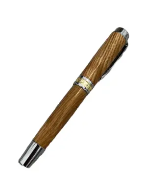 Oversize Fountain Pen in Black Totara