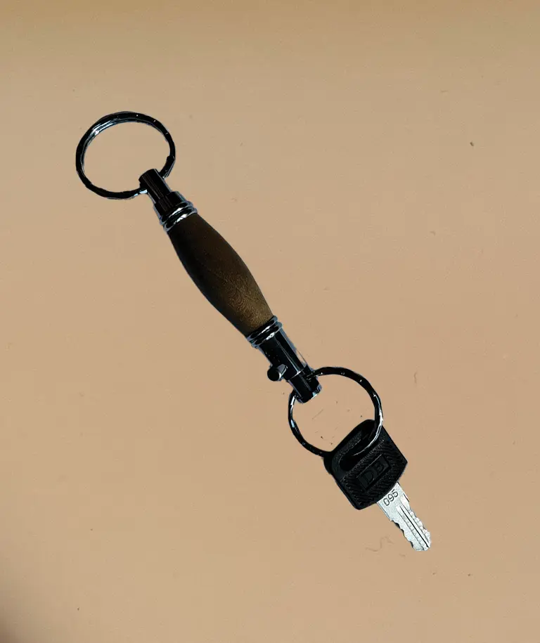 Detachable Keyring in Black Totara